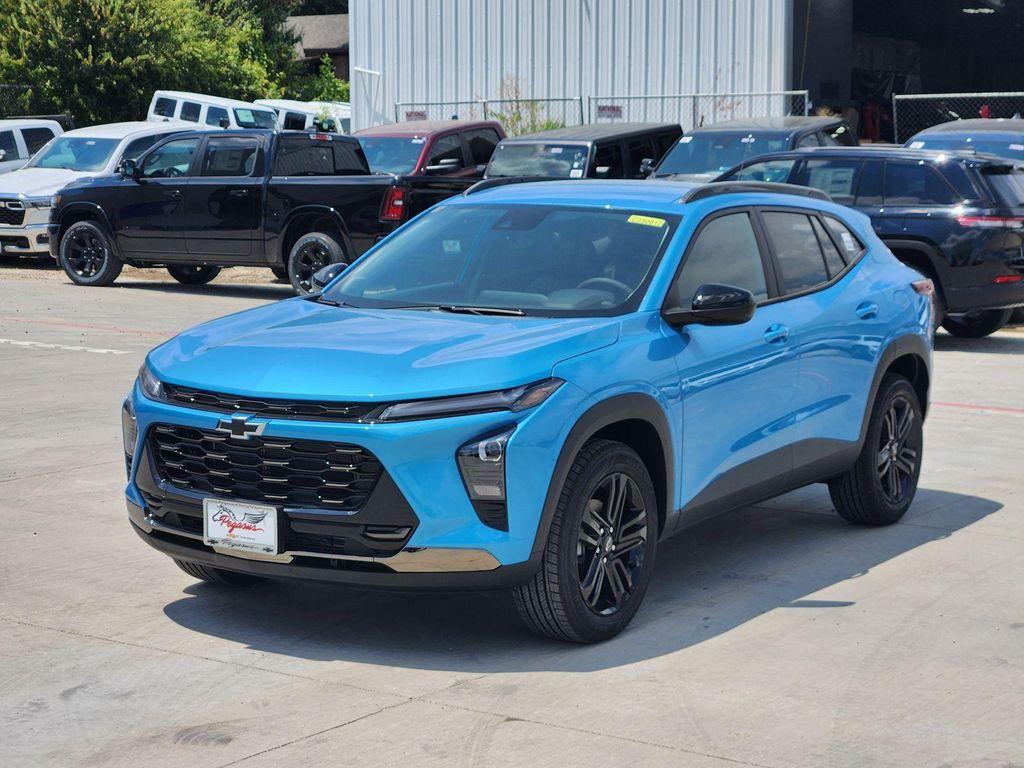 new 2025 Chevrolet Trax car, priced at $27,085