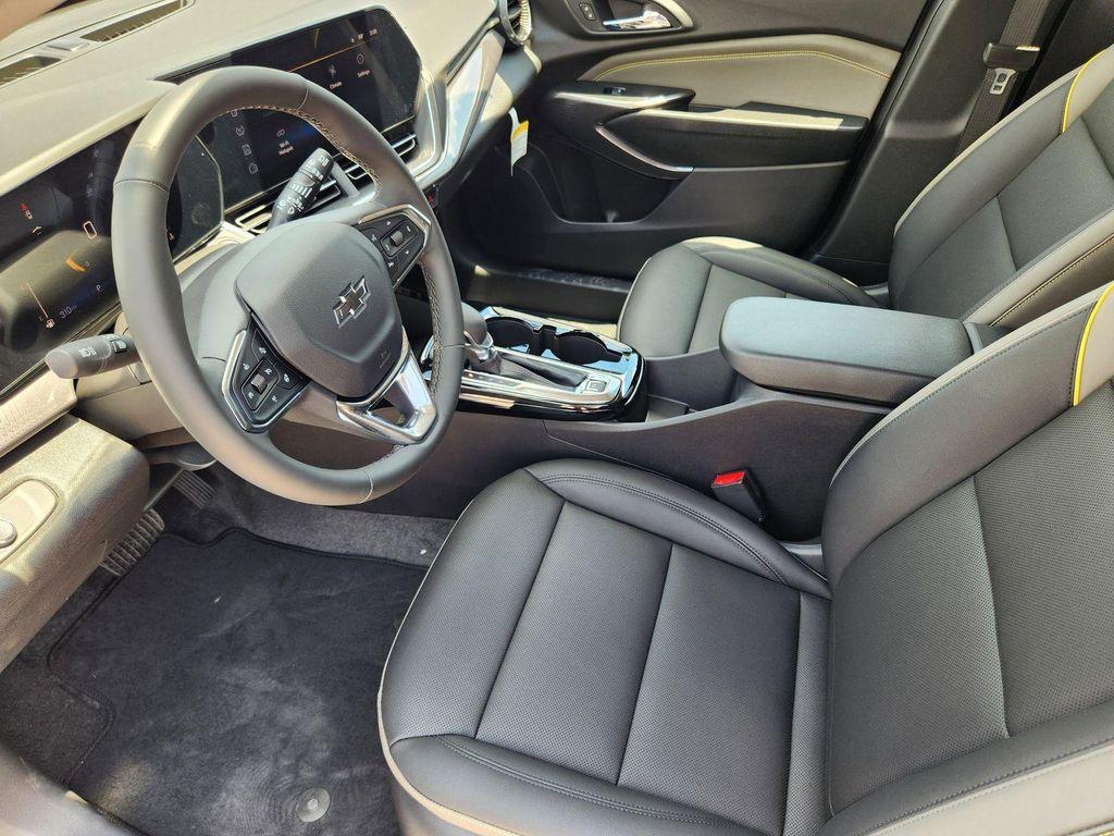 new 2025 Chevrolet Trax car, priced at $27,085