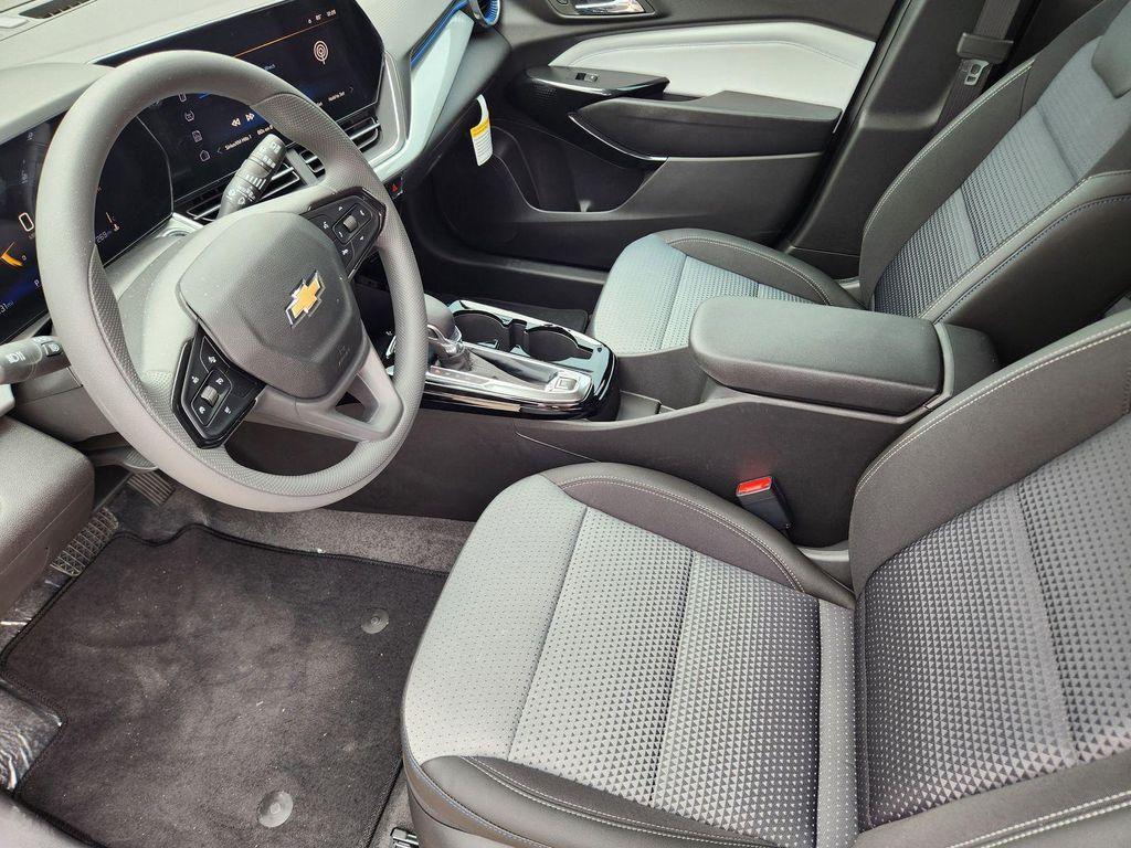 new 2025 Chevrolet Trax car, priced at $24,095