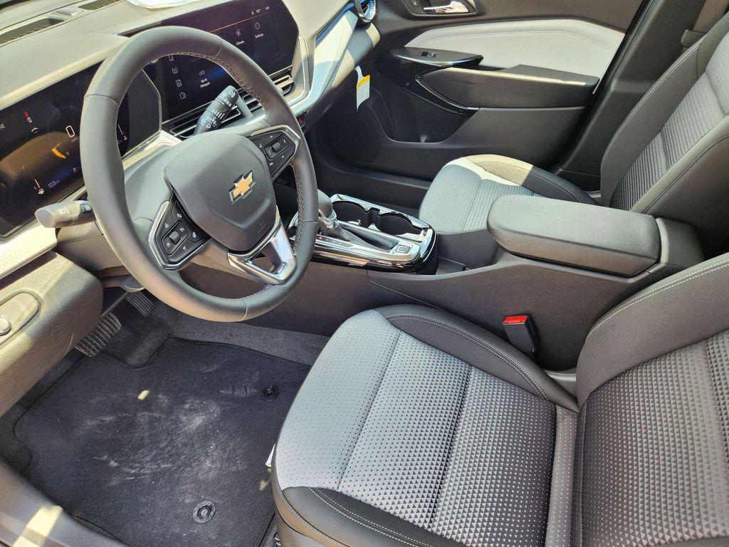 new 2025 Chevrolet Trax car, priced at $23,897