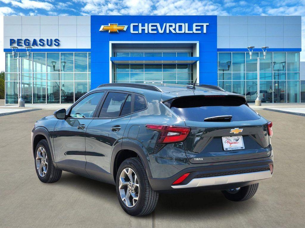 new 2025 Chevrolet Trax car, priced at $23,897