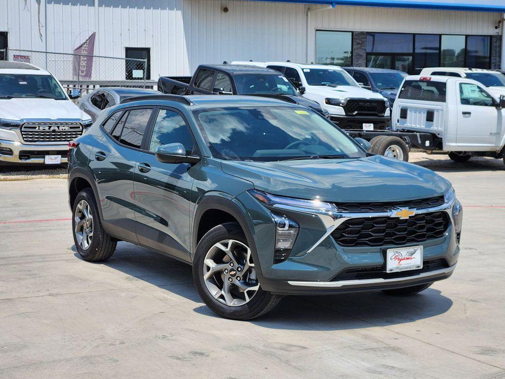 new 2025 Chevrolet Trax car, priced at $23,897
