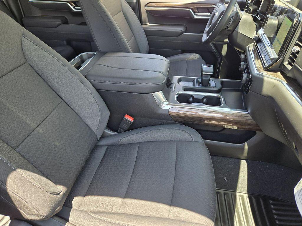 new 2025 Chevrolet Silverado 1500 car, priced at $52,886
