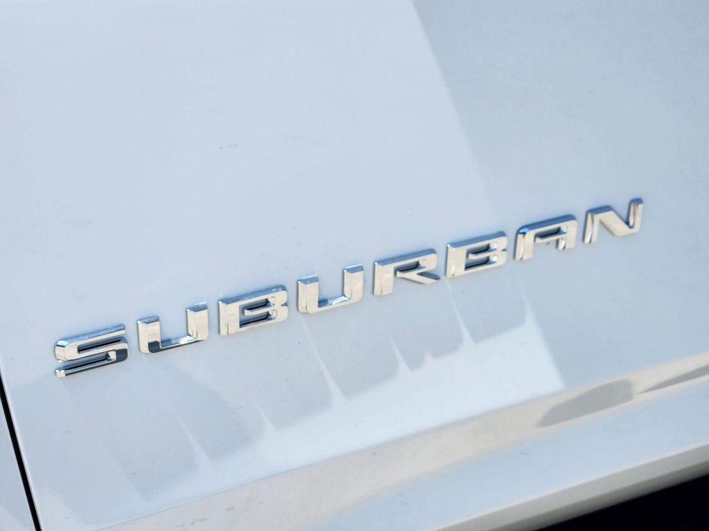 new 2025 Chevrolet Suburban car, priced at $67,880