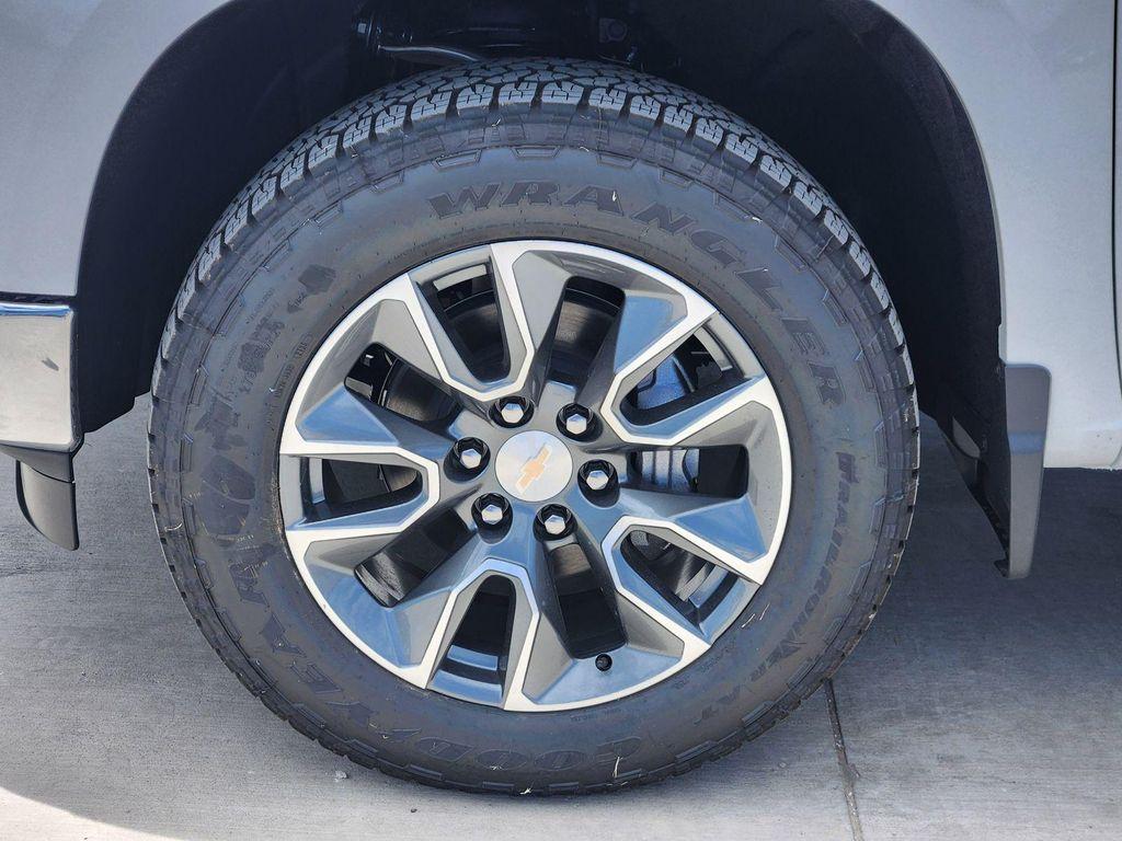 new 2025 Chevrolet Silverado 1500 car, priced at $55,605