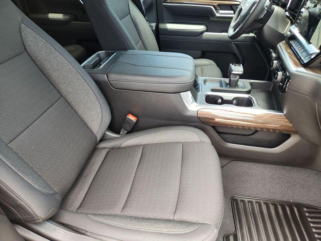 new 2025 Chevrolet Silverado 1500 car, priced at $55,605