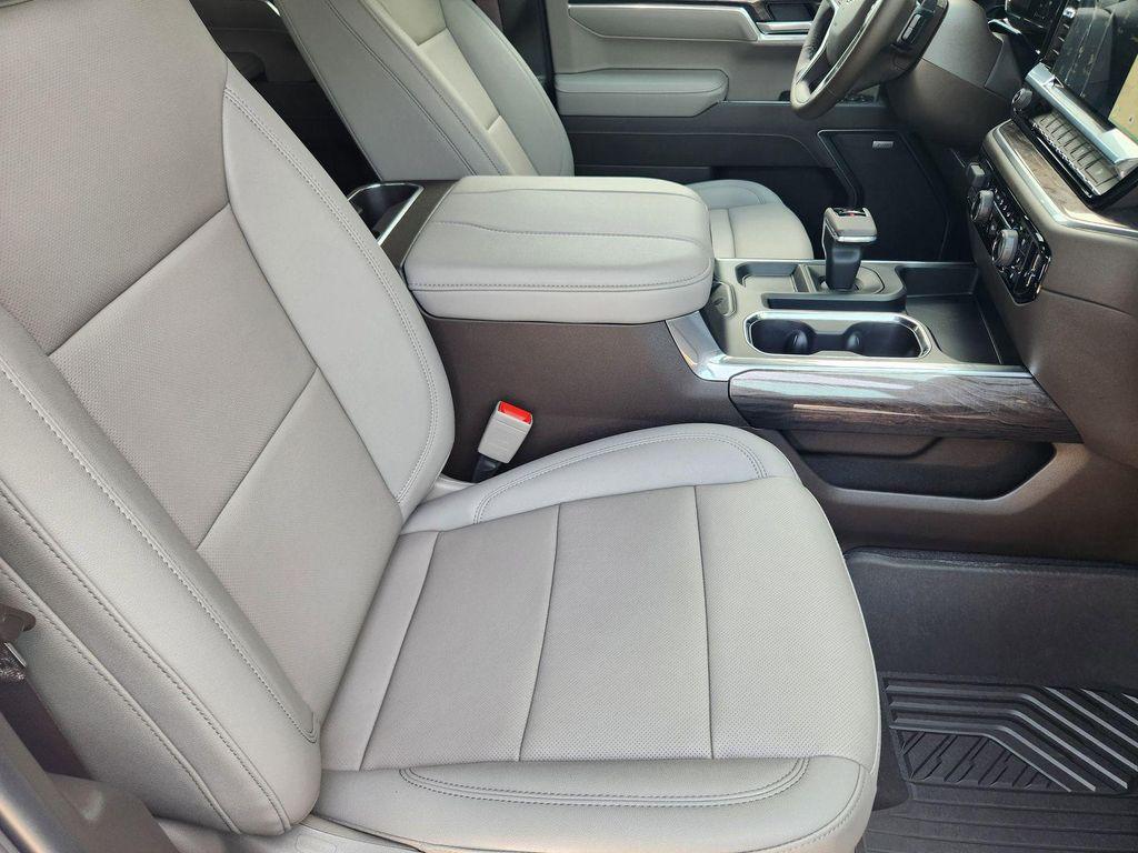 new 2026 Chevrolet Silverado 1500 car, priced at $70,040
