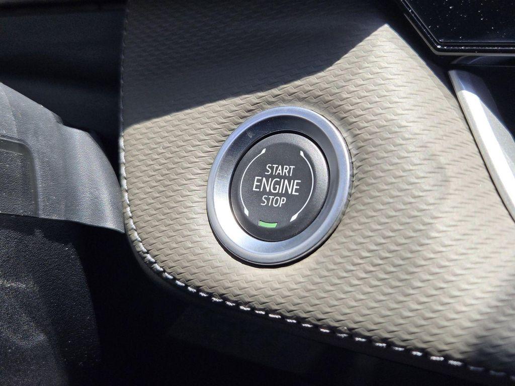 new 2025 Chevrolet Equinox car, priced at $33,860