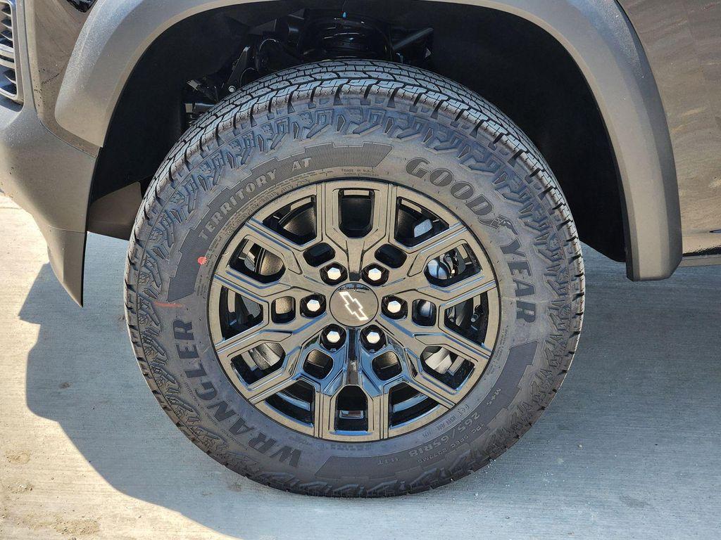new 2026 Chevrolet Colorado car, priced at $45,870