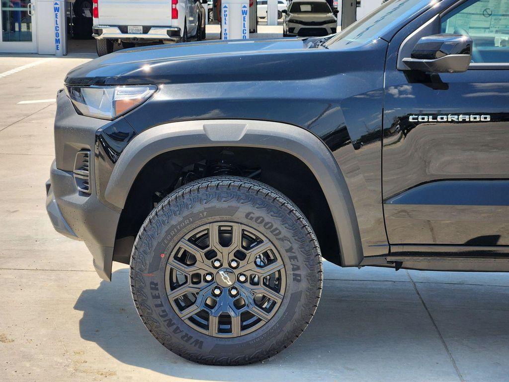 new 2026 Chevrolet Colorado car, priced at $45,870