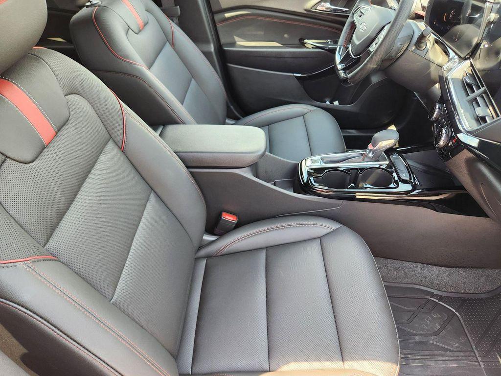 new 2025 Chevrolet Trax car, priced at $25,989