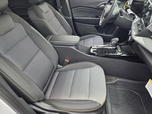 new 2025 Chevrolet Trax car, priced at $24,935
