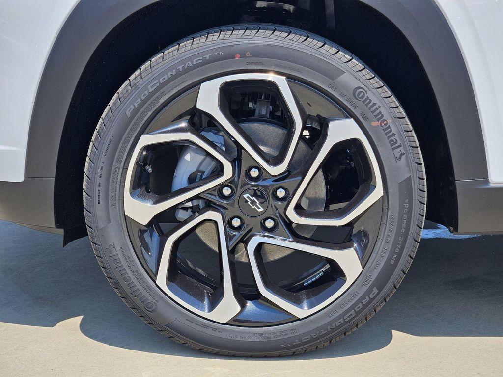 new 2025 Chevrolet Trax car, priced at $26,690