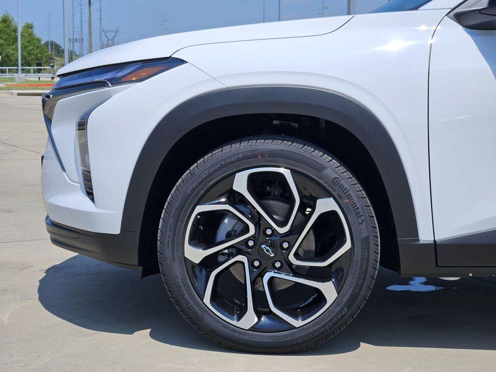 new 2025 Chevrolet Trax car, priced at $26,690