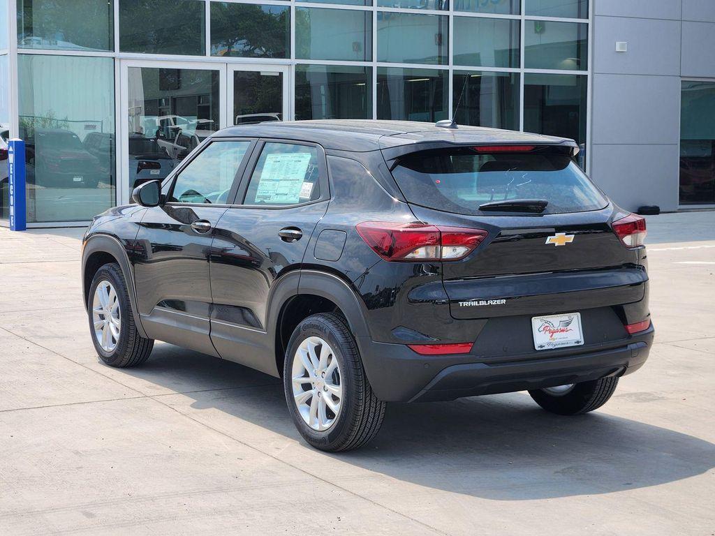 new 2026 Chevrolet TrailBlazer car, priced at $25,380