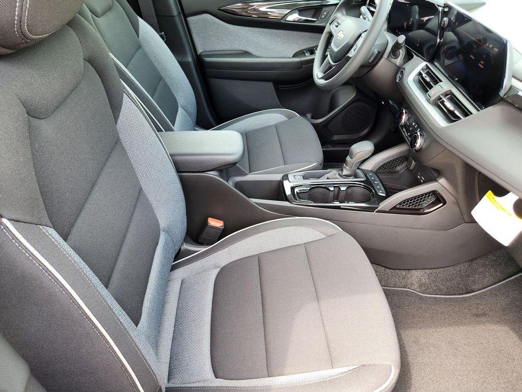 new 2026 Chevrolet TrailBlazer car, priced at $25,380