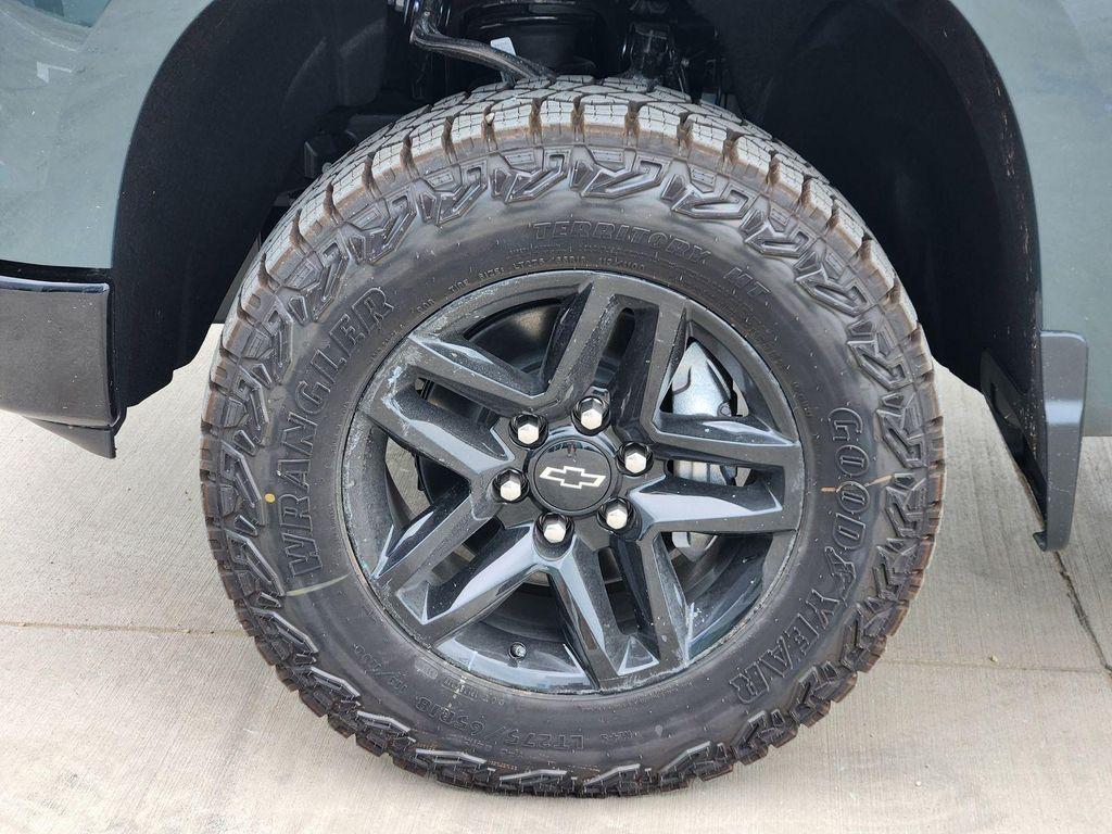 new 2025 Chevrolet Silverado 1500 car, priced at $54,325