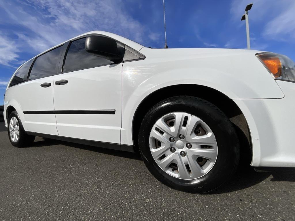used 2014 Dodge Grand Caravan car, priced at $8,880