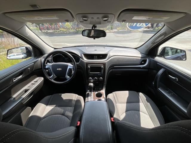 used 2015 Chevrolet Traverse car, priced at $10,780