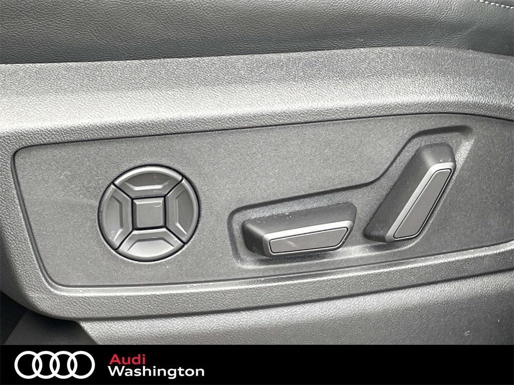 new 2025 Audi Q5 car, priced at $60,480