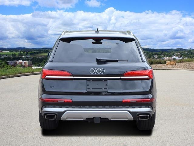 new 2025 Audi Q7 car, priced at $75,925