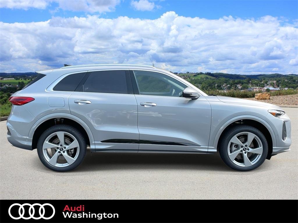 new 2025 Audi Q5 car, priced at $60,480