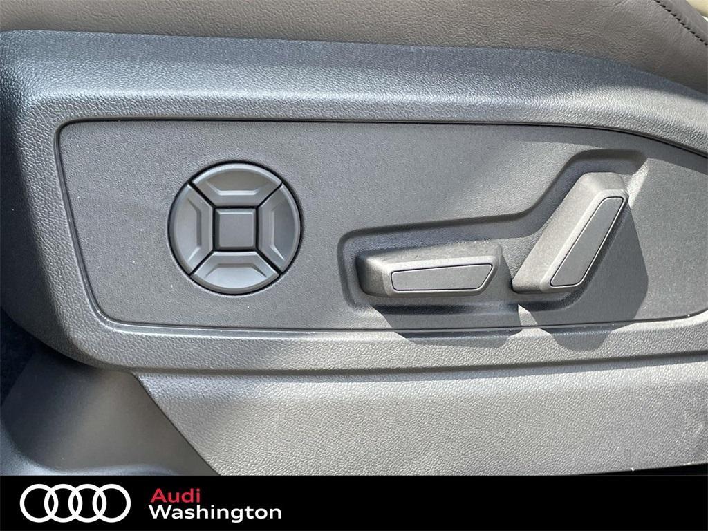 new 2025 Audi Q5 car, priced at $60,480