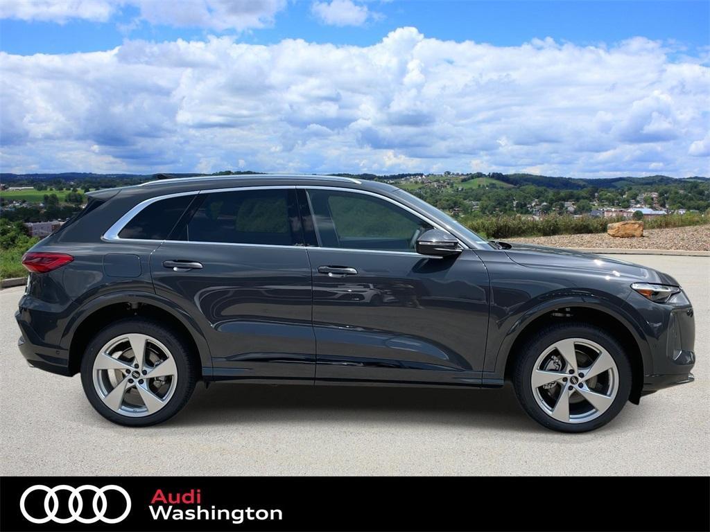 new 2025 Audi Q5 car, priced at $60,480
