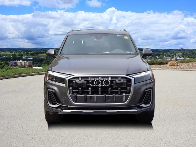 new 2025 Audi Q7 car, priced at $75,800