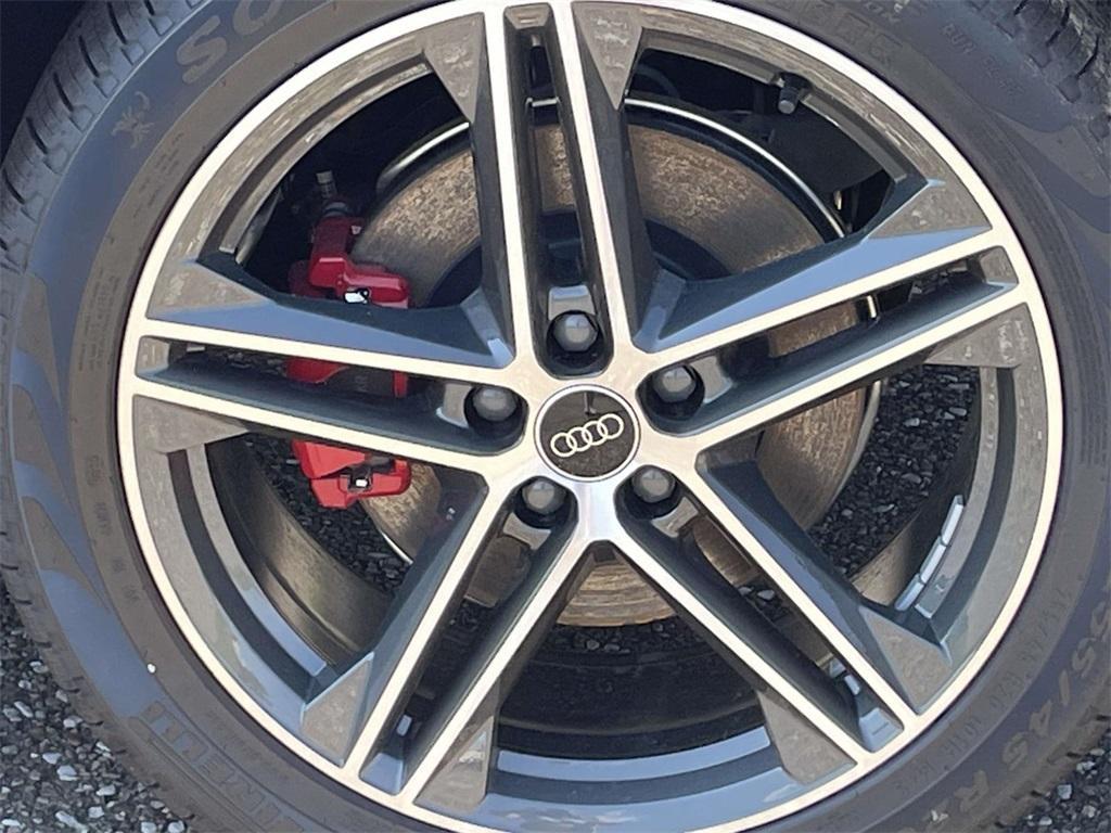 new 2025 Audi Q5 car, priced at $68,565