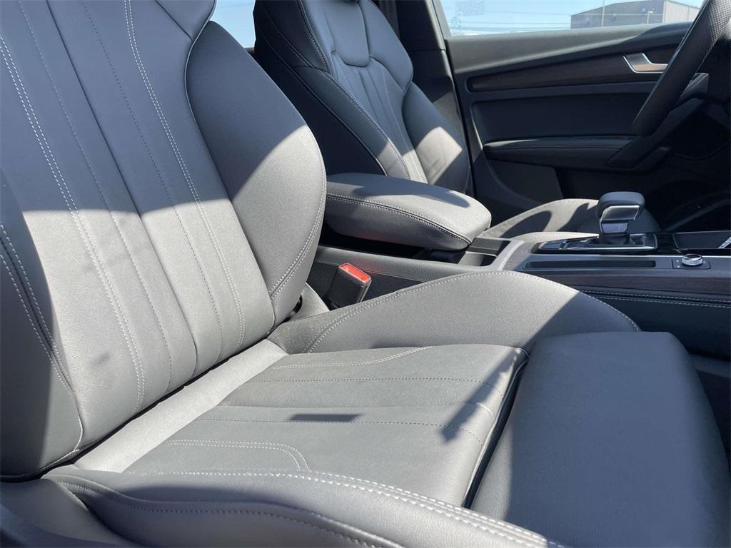 new 2025 Audi Q5 car, priced at $68,565