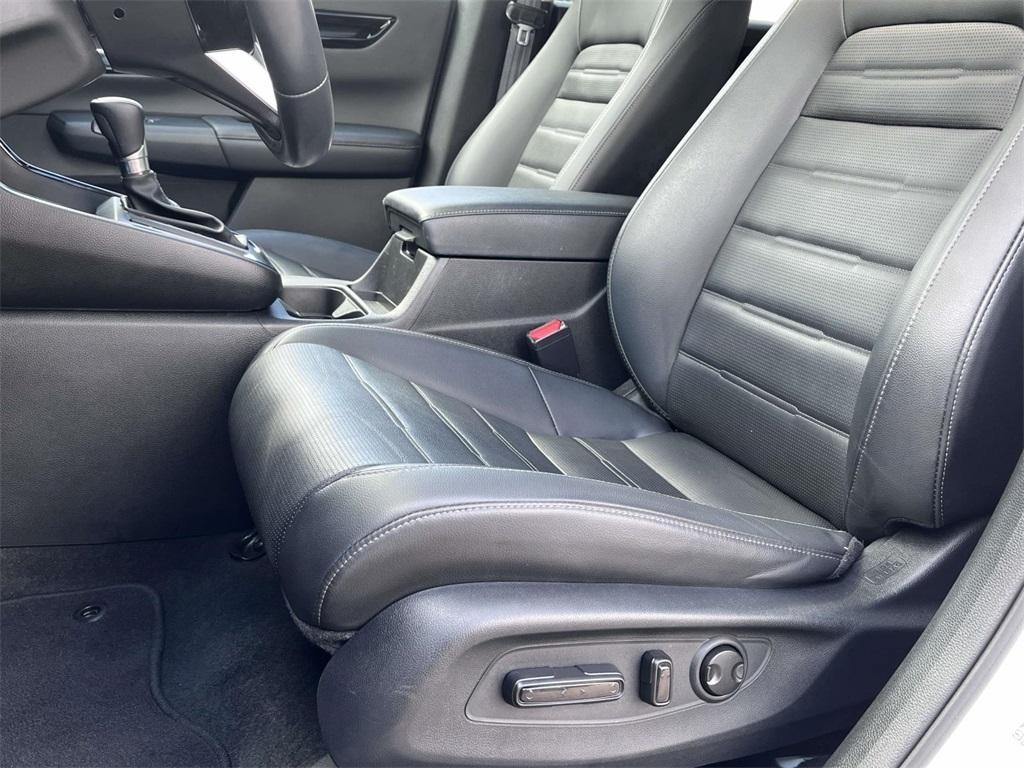 used 2023 Honda CR-V car, priced at $30,051