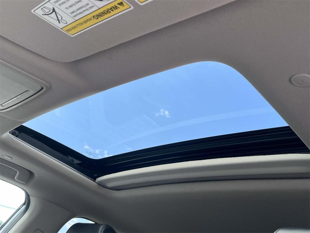 used 2023 Honda CR-V car, priced at $30,051