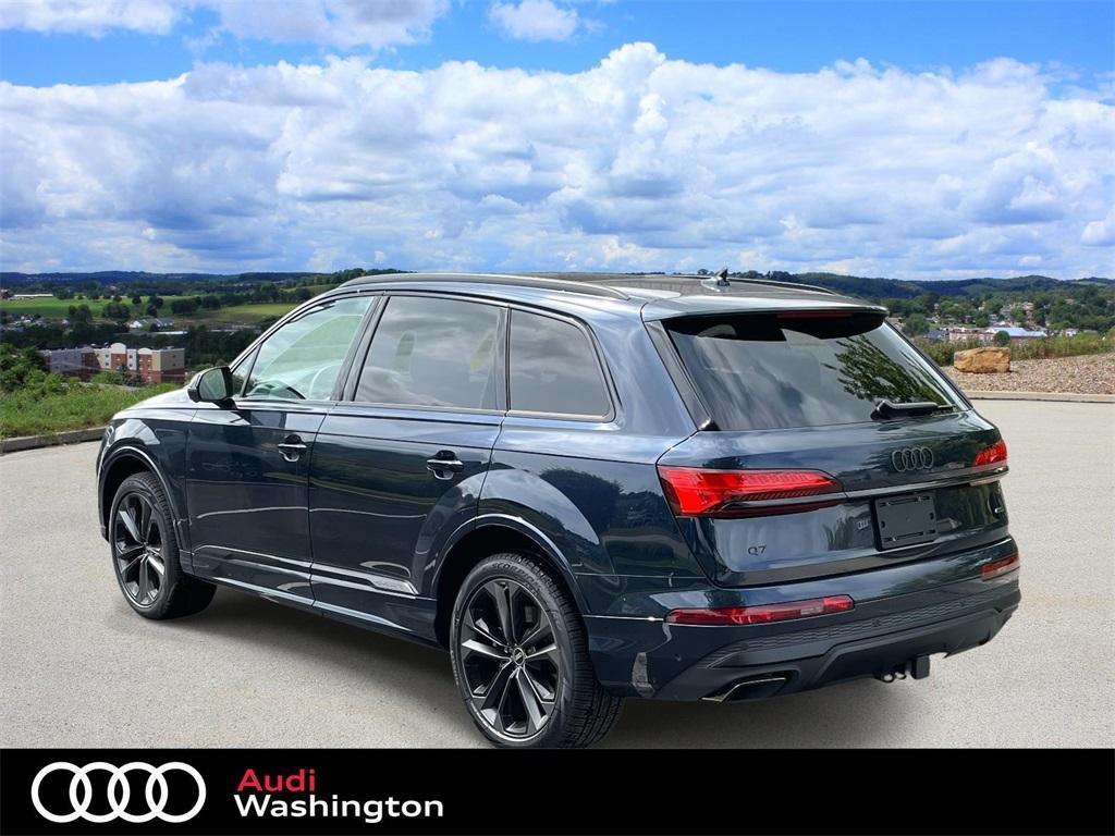 new 2025 Audi Q7 car, priced at $77,880