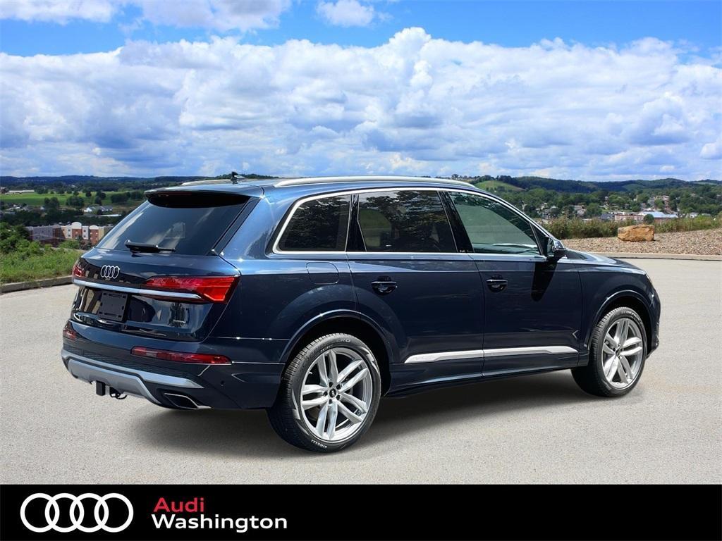 new 2025 Audi Q7 car, priced at $76,350