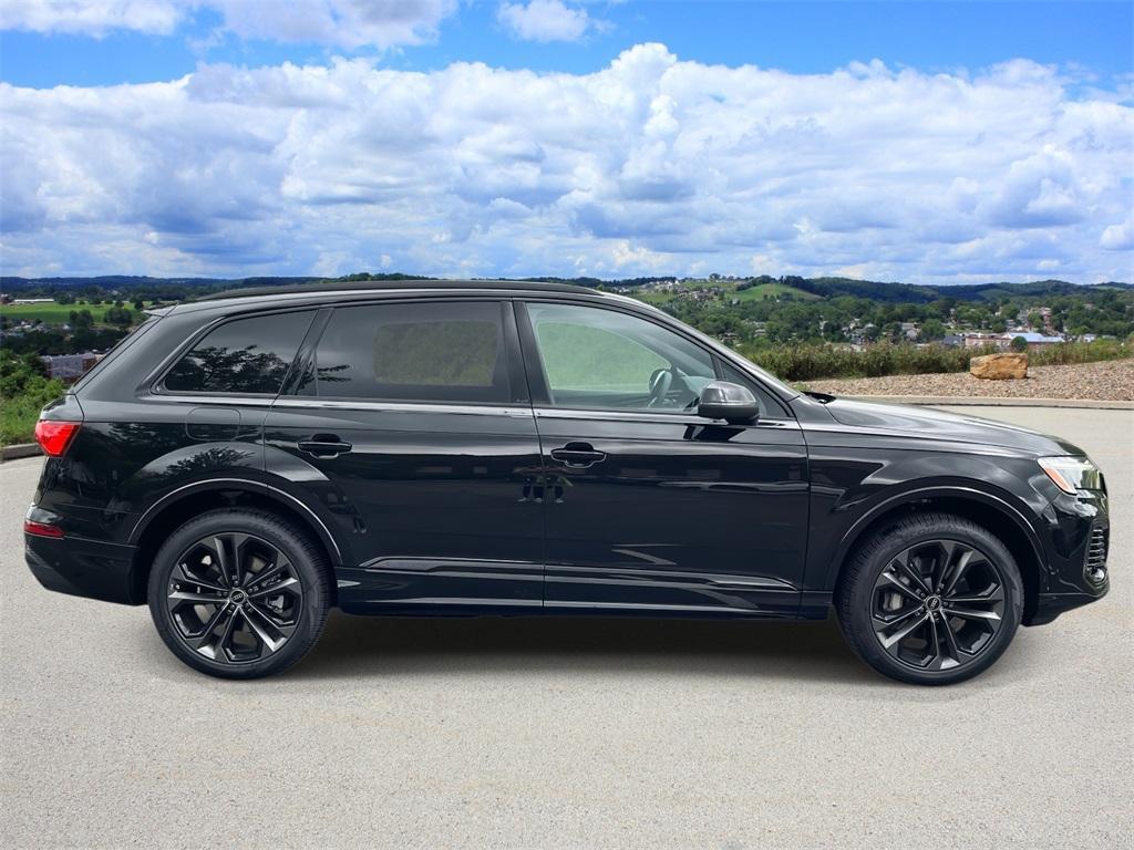 new 2025 Audi Q7 car, priced at $77,880