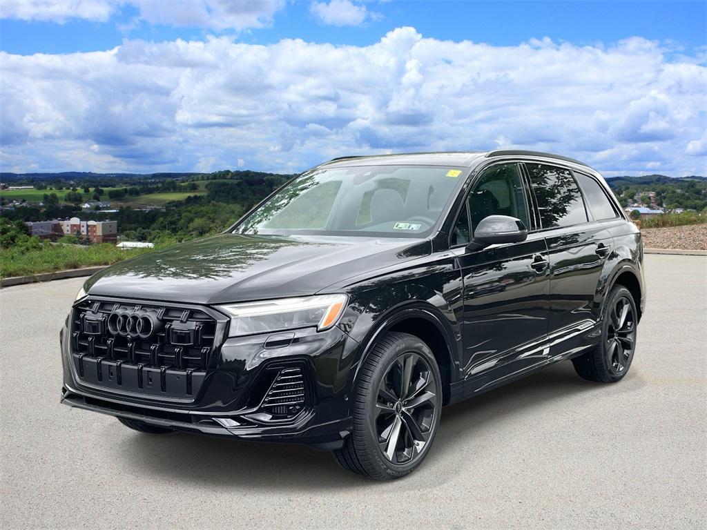 new 2025 Audi Q7 car, priced at $77,880