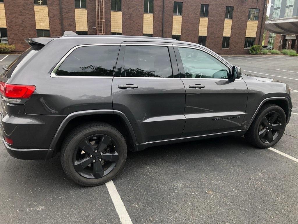 used 2015 Jeep Grand Cherokee car, priced at $15,492