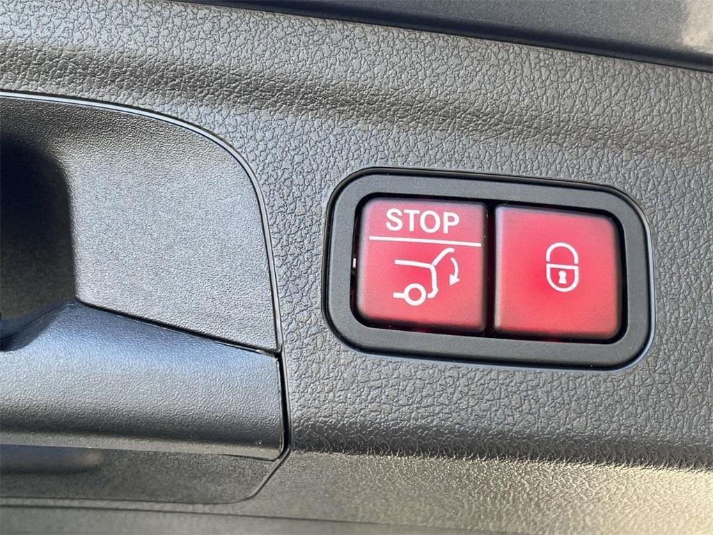 used 2023 Mercedes-Benz GLE 350 car, priced at $46,998