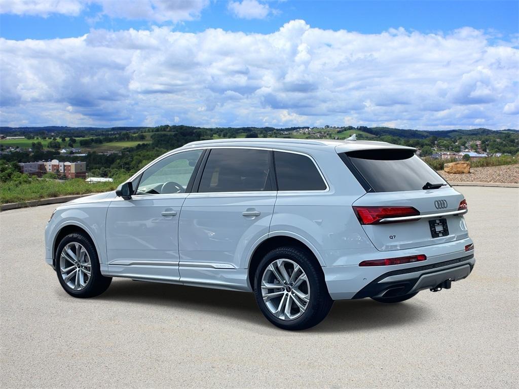 used 2025 Audi Q7 car, priced at $61,833