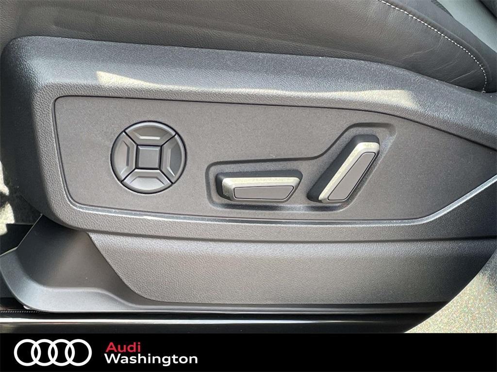 new 2025 Audi Q5 car, priced at $62,040