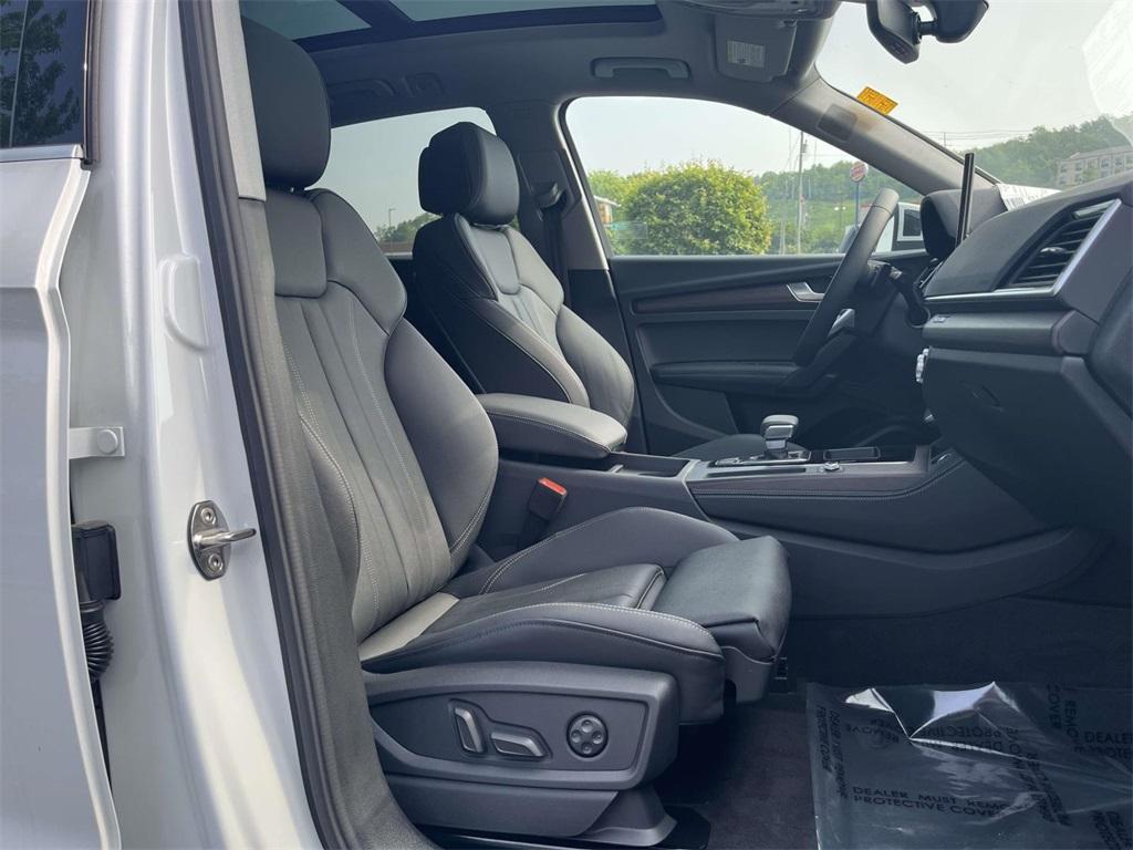 new 2025 Audi Q5 car, priced at $58,215