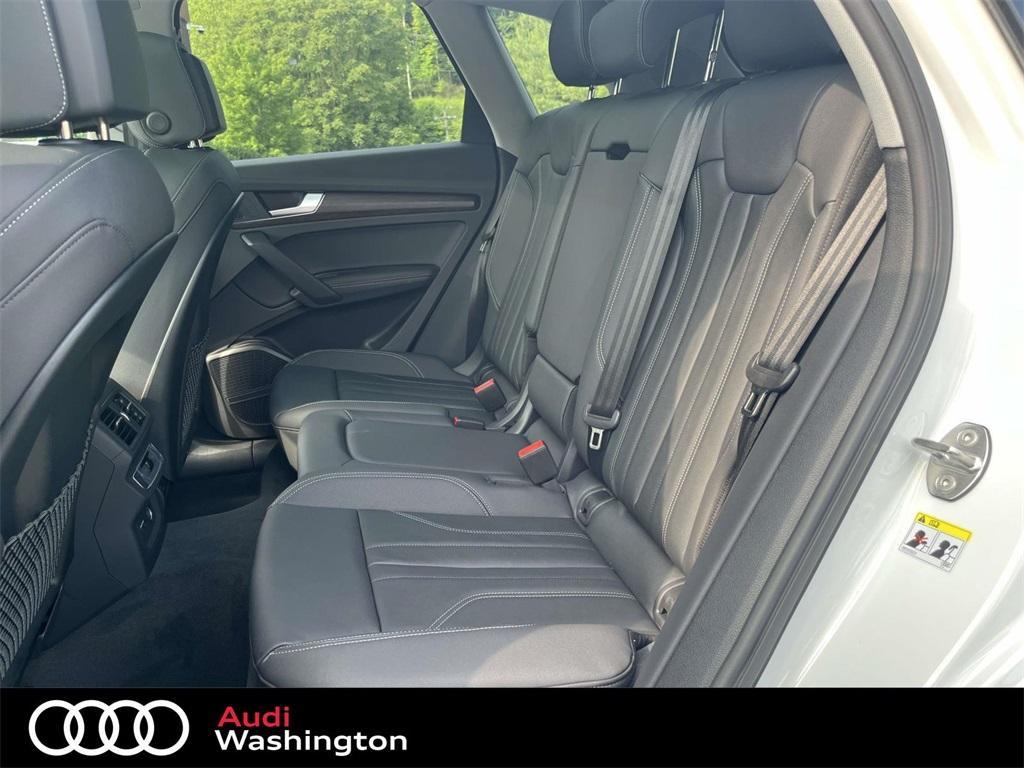 new 2025 Audi Q5 car, priced at $58,215