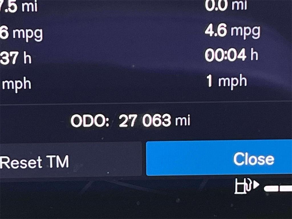 used 2024 Volvo XC40 car, priced at $33,700