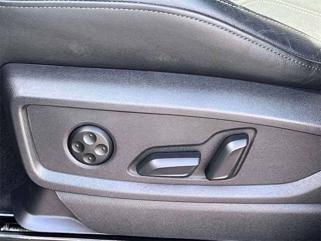 used 2024 Audi Q5 e car, priced at $40,900