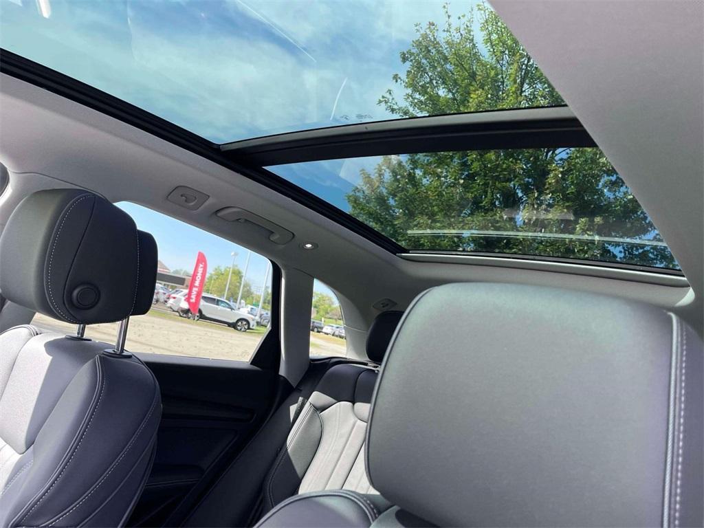 used 2024 Audi Q5 e car, priced at $40,900