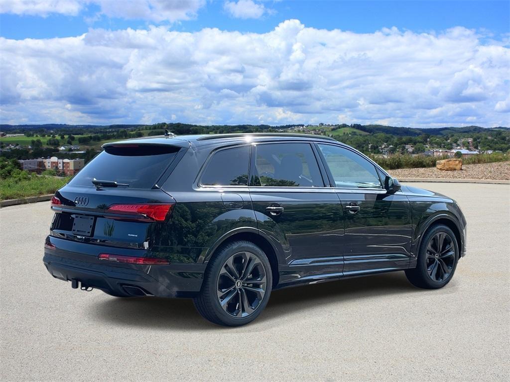 new 2025 Audi Q7 car, priced at $77,580