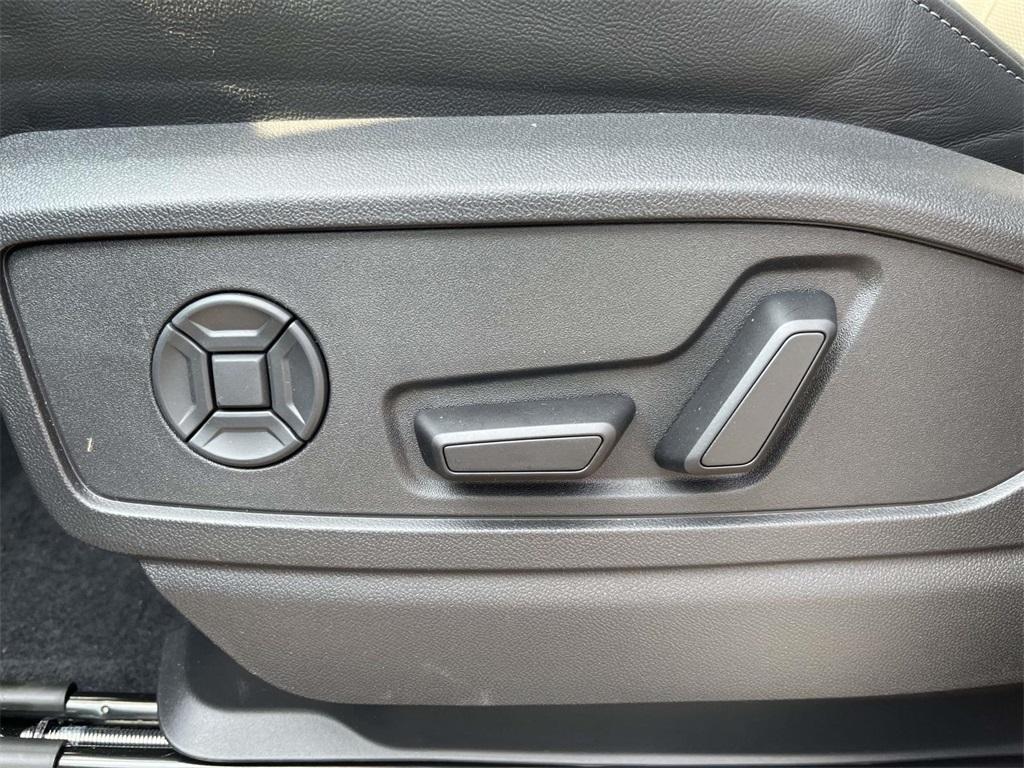 new 2025 Audi Q5 car, priced at $60,975