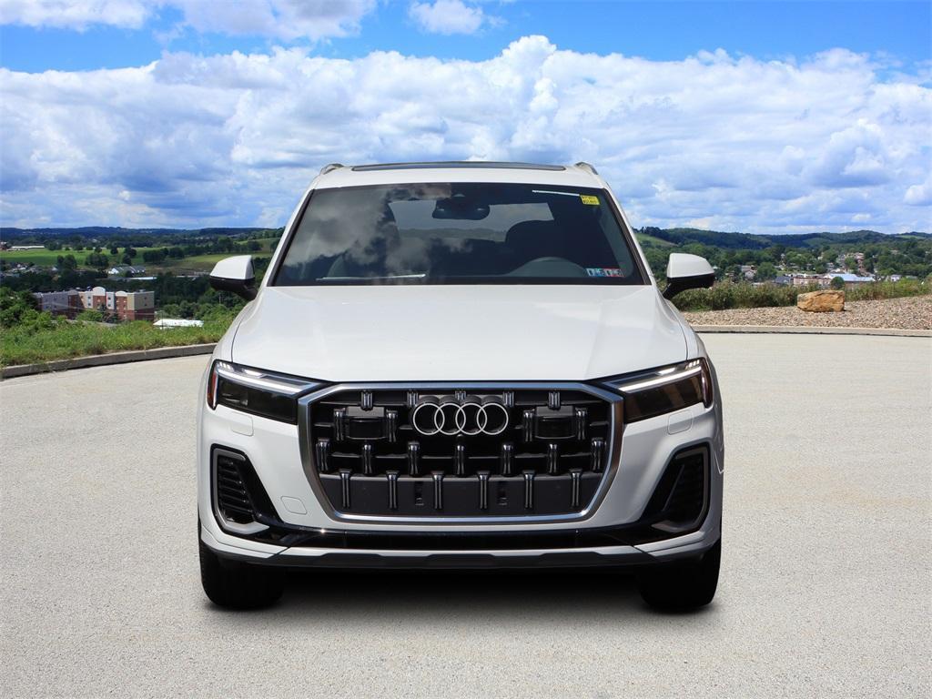 new 2025 Audi Q7 car, priced at $75,800