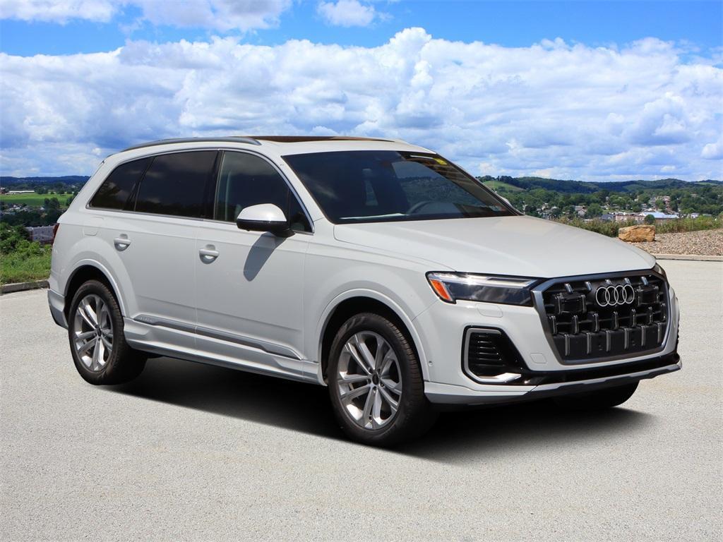 new 2025 Audi Q7 car, priced at $75,800